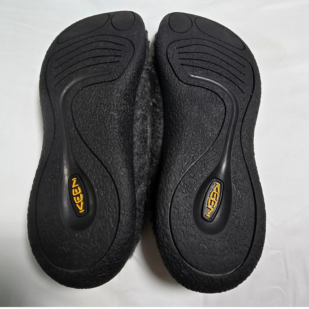 KEEN Howser II Slipper Mens 11 Grey Wool Faux Fur Lining Bungee Clog 1025550 - Picture 3 of 9